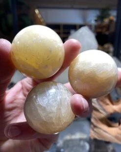 Calciet Geel 4 Cm Edelsteen Bol -Huishoud Verkoop 952x1200 11